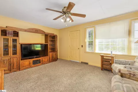 Living - 131 Camelot Ct, Easley, SC 29640 photo 1 of 4