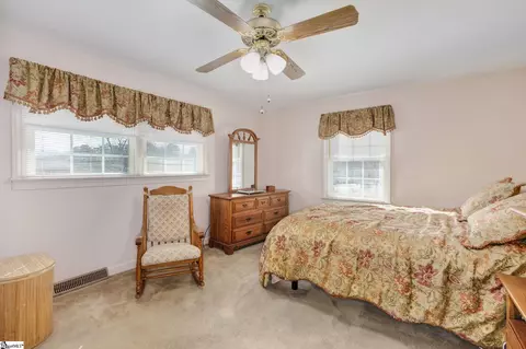 Bedroom - 131 Camelot Ct, Easley, SC 29640 photo 2 of 3