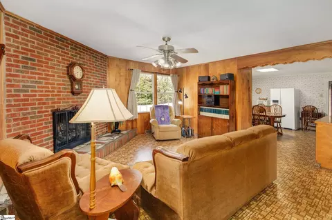 Living - 131 Camelot Ct, Easley, SC 29640 photo 4 of 4