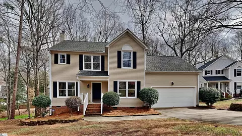 7 S Bridge Ct, Simpsonville, SC 29680