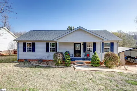 143 Golf St, Greer, SC 29650
