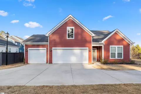 107 Amadahy Ln, Travelers Rest, SC 29690