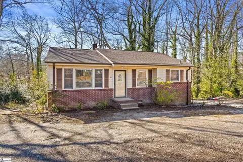 114 Mayfair Dr, Taylors, SC 29687
