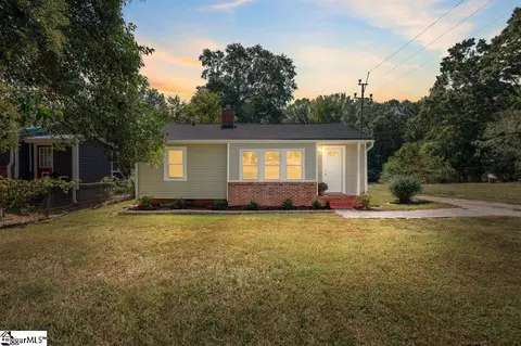 122 Chestnut St, Greenville, SC 29605