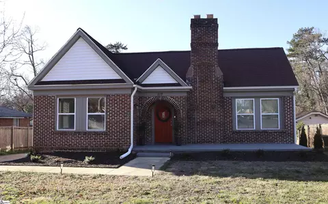117 N Franklin Rd, Greenville, SC 29609