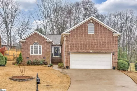 214 Redspire Dr, Greenville, SC 29617