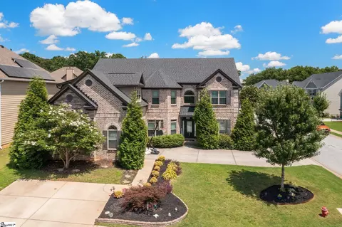 202 Ermon Ct, Greer, SC 29651