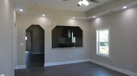Living - 116 Wright St, Laurens, SC 29360 photo 1 of 1