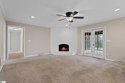 Living - 504 Windward Way, Greer, SC 29650 photo 1 of 3