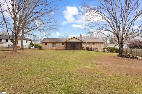 Exterior - 504 Windward Way, Greer, SC 29650 photo 5 of 6