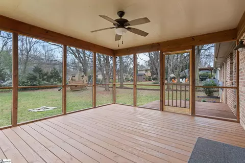 Living - 504 Windward Way, Greer, SC 29650 photo 3 of 3