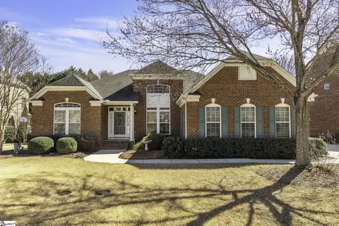 3 Glengrove Dr, Simpsonville, SC 29681