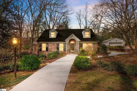 210 Pine Forest Dr, Greenville, SC 29601