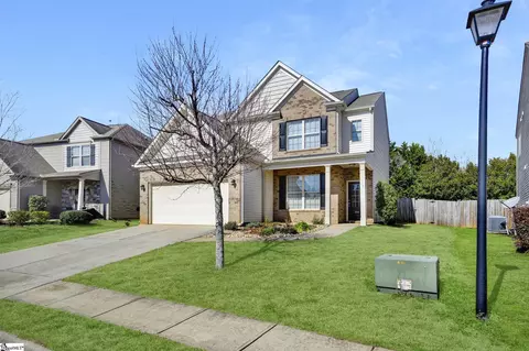 204 Marefair Ln, Simpsonville, SC 29680