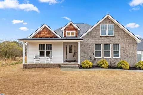 1046 Miller Rd, Greenville, SC 29607