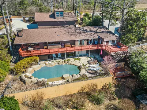 955 Altamont Dr, Greenville, SC 29609