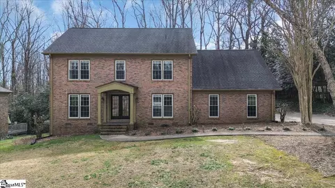 104 E Shallowstone Rd, Greer, SC 29650