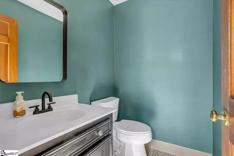 Bath - 104 E Shallowstone Rd, Greer, SC 29650 photo 4 of 4