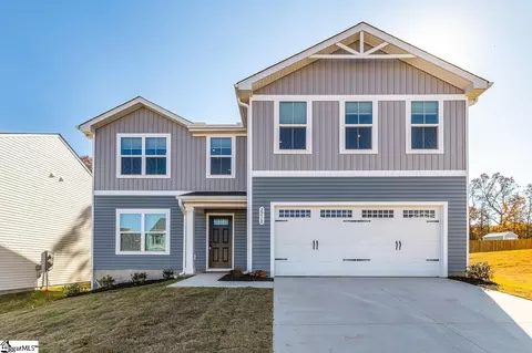 2218 Bassinger Ct, Wellford, SC 29385