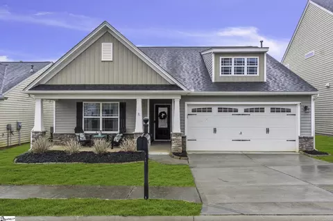 105 Vauburen Ct, Greer, SC 29650