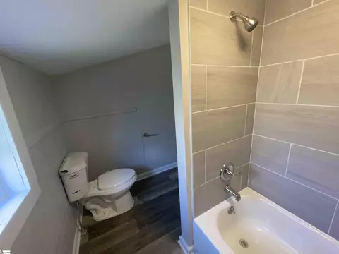 2 W 4th St, Williamston, SC 29697 photo 8