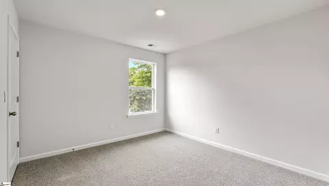 Bedroom - 1252 Golf Dr, Roebuck, SC 29376 photo 2 of 4