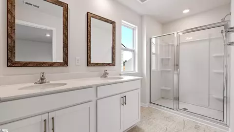 Bath - 1252 Golf Dr, Roebuck, SC 29376 photo 1 of 2