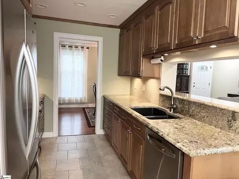 Kitchen - 908 Devenger Rd, Greer, SC 29650 photo 2 of 2