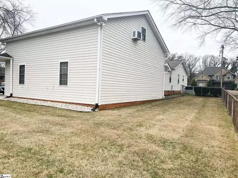 Exterior - 908 Devenger Rd, Greer, SC 29650 photo 14 of 14