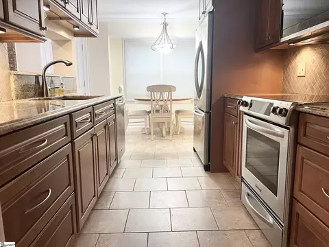 Kitchen - 908 Devenger Rd, Greer, SC 29650 photo 1 of 2