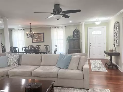 Living - 908 Devenger Rd, Greer, SC 29650 photo 4 of 5