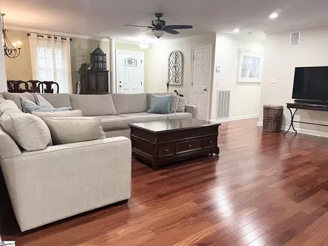 Living - 908 Devenger Rd, Greer, SC 29650 photo 2 of 5