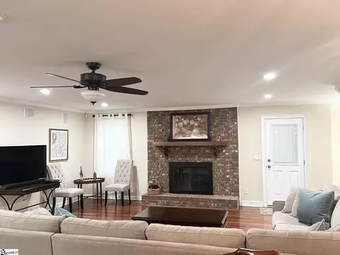 Living - 908 Devenger Rd, Greer, SC 29650 photo 5 of 5