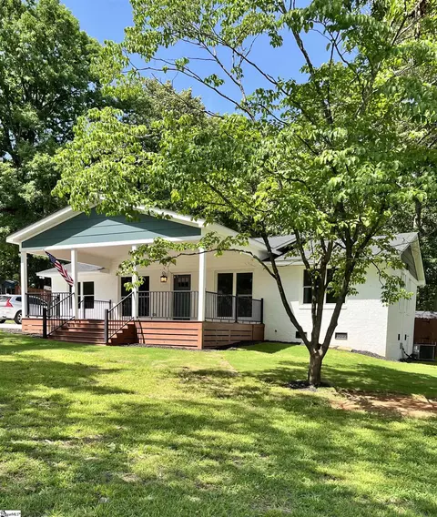 132 Swinton Dr, Greenville, SC 29607