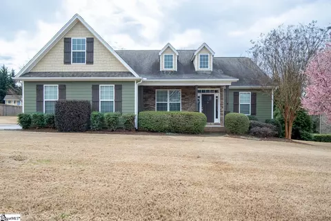 9 Setting Sun Ln, Travelers Rest, SC 29690