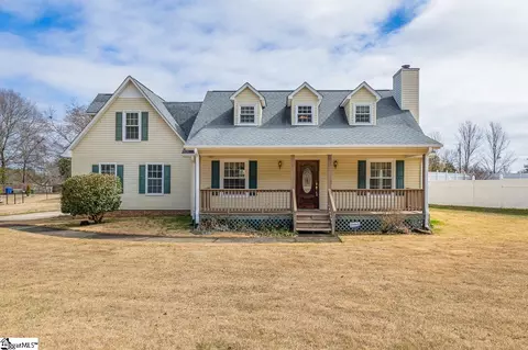 114 W Mountain Creek Church Rd, Greenville, SC 29609