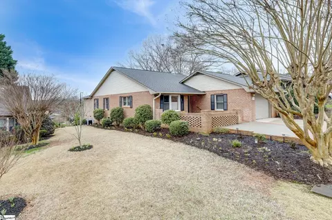 150 Hummingbird Rdg, Greenville, SC 29605