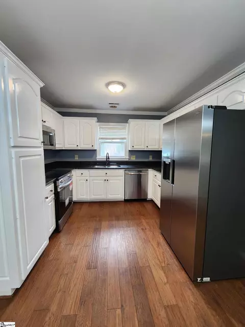 Kitchen - 104 C Pinnacle Ln, Easley, SC 29642 photo 1 of 1