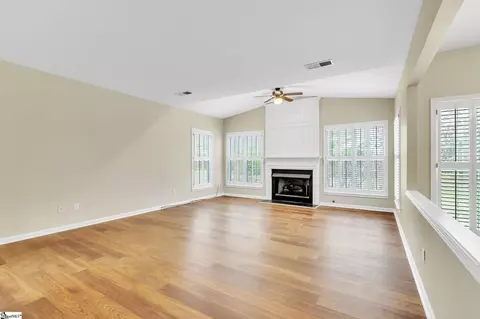 Living - 7 Blanton Ln, Greer, SC 29650 photo 2 of 3