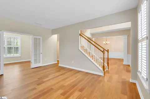 Living - 7 Blanton Ln, Greer, SC 29650 photo 3 of 3