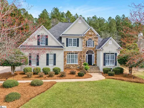 622 Innisbrook Ln, Spartanburg, SC 29306