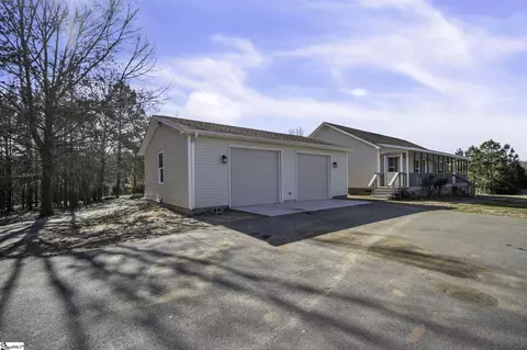 Exterior - 524 Acker Rd, Belton, SC 29627 photo 4 of 5
