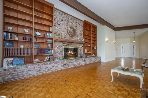 Living - 433 Winterset Trl, Tryon, NC 28782 photo 3 of 5