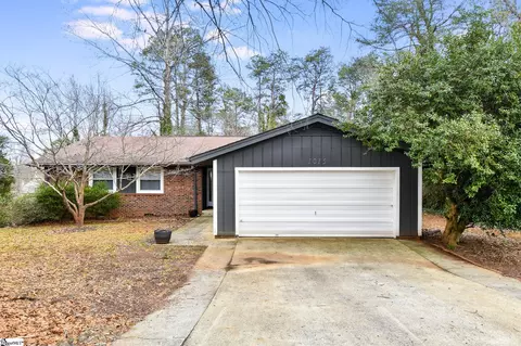 1015 Winterfield Pl, Taylors, SC 29687
