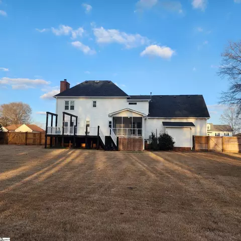 Exterior - 102 Camperdown Ct, Easley, SC 29642 photo 4 of 8