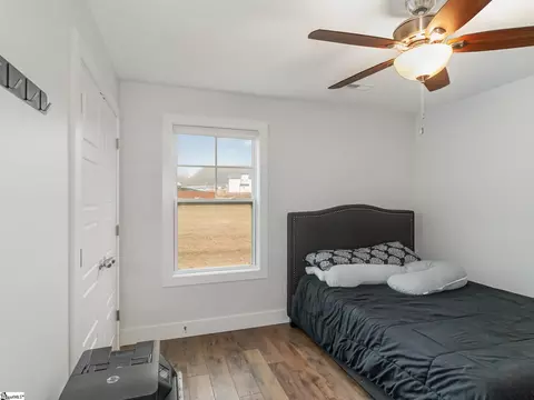 Bedroom - 415 Dickson Rd, Campobello, SC 29322 photo 6 of 11