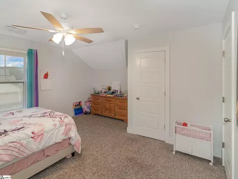 Bedroom - 415 Dickson Rd, Campobello, SC 29322 photo 9 of 11