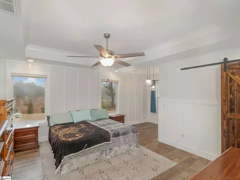 Bedroom - 415 Dickson Rd, Campobello, SC 29322 photo 1 of 11