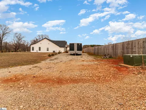 Exterior - 415 Dickson Rd, Campobello, SC 29322 photo 10 of 11