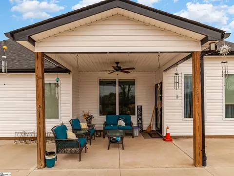 Exterior - 415 Dickson Rd, Campobello, SC 29322 photo 6 of 11